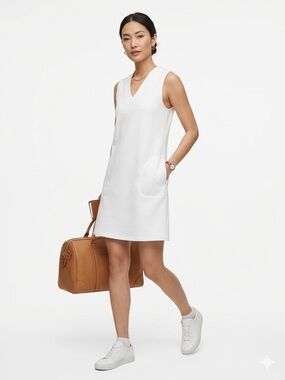 WHITE SLEEVELESS V-NECK DRESS POCKETS SUSTAINABLE SIZE S